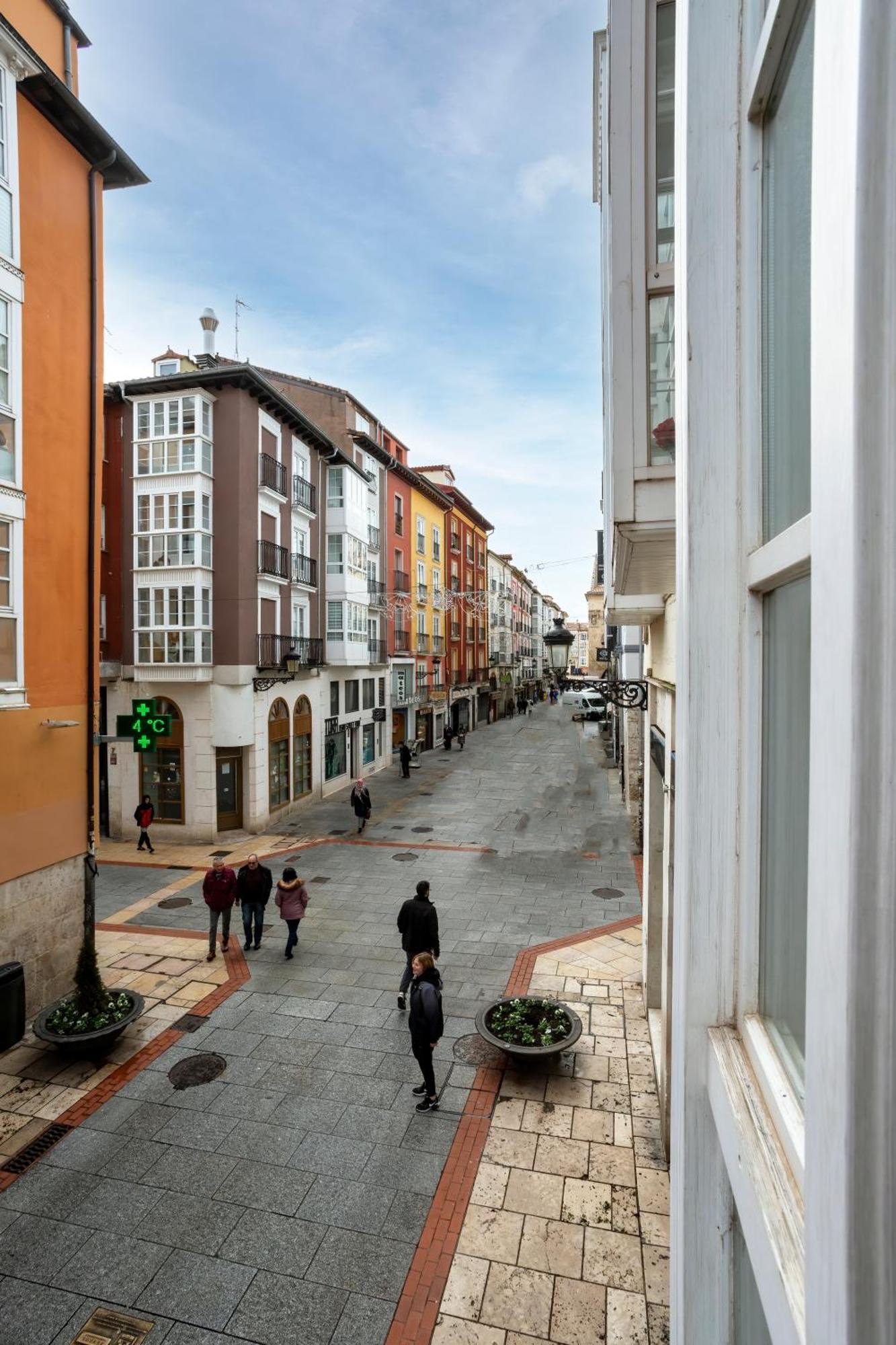 Spacio Menina By Unique Rooms Burgos Exterior photo