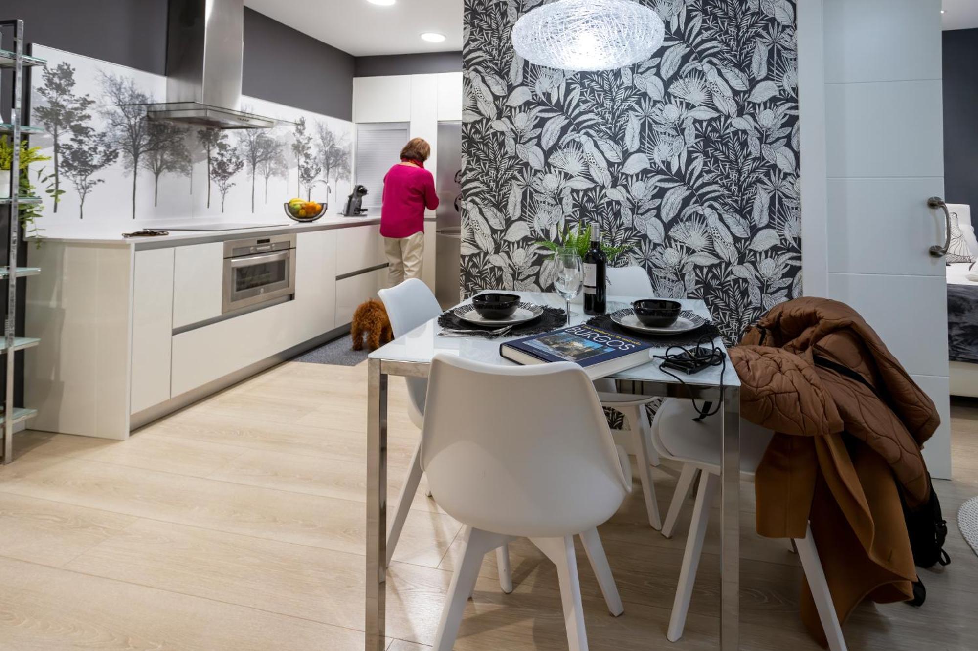 Spacio Menina By Unique Rooms Burgos Exterior photo